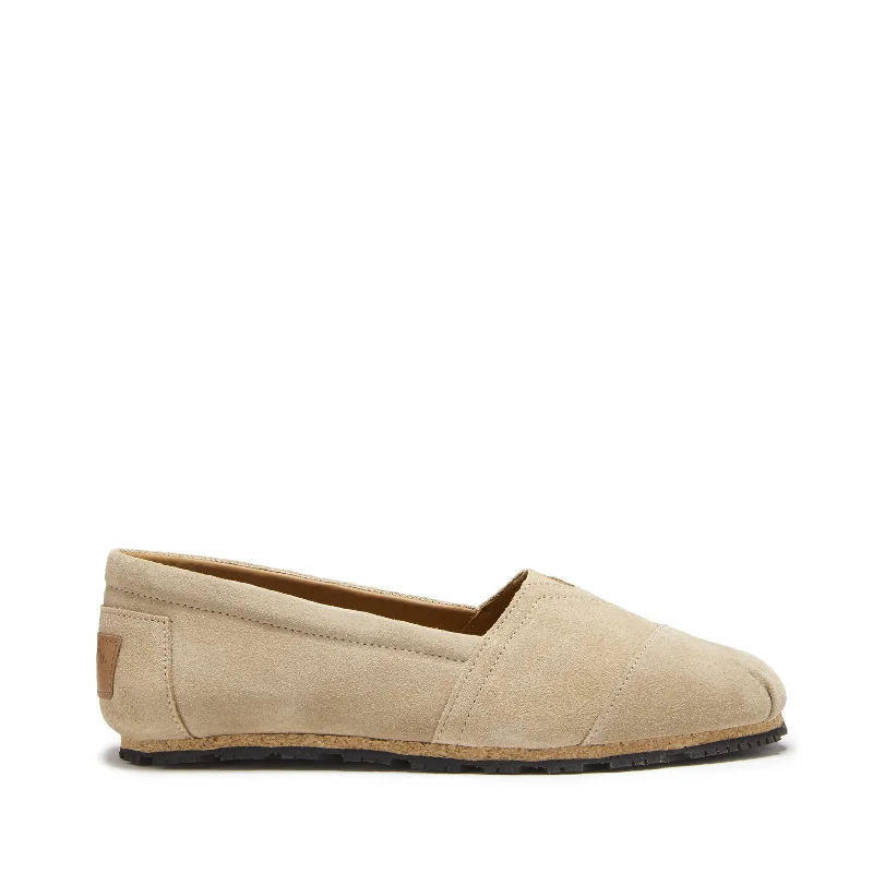 Sustainable Women's Recycled Material Loafers in Gray for Eco - Conscious ShoppersWomen's Chukka Espadrilles, taupe suede Sustainable Women's Recycled Material Loafers in Gray for Eco - Conscious ShoppersWomen's Chukka Espadrilles, taupe suede