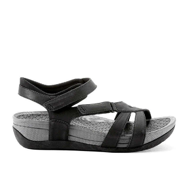 Women's Sandals with a Wedge Heel and a Tassel Detail in Orange for a Trendy LookWomen's Sandals with a Wedge Heel and a Tassel Detail in Orange for a Trendy LookDevan Women's Sandals with a Wedge Heel and a Tassel Detail in Orange for a Trendy LookWomen's Sandals with a Wedge Heel and a Tassel Detail in Orange for a Trendy LookDevan