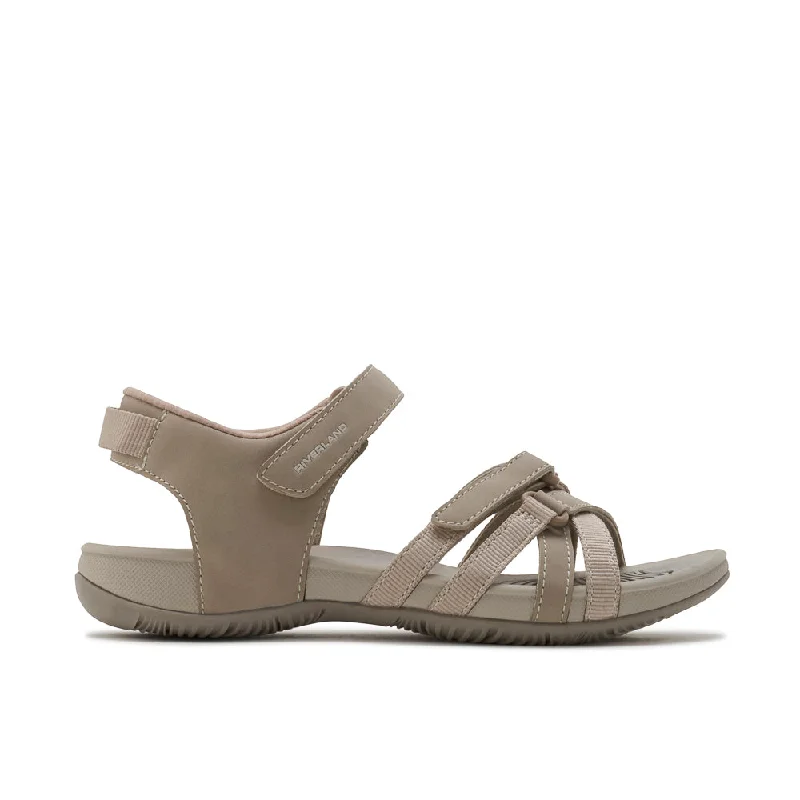 Women's Sandals with a Floral - Printed Upper in Pink for a Feminine Spring LookWomen's Sandals with a Floral - Printed Upper in Pink for a Feminine Spring LookREFLET Women's Sandals with a Floral - Printed Upper in Pink for a Feminine Spring LookWomen's Sandals with a Floral - Printed Upper in Pink for a Feminine Spring LookREFLET