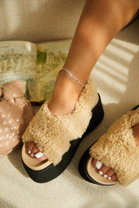 Lightweight Women's Mesh - Paneled Sandals in Yellow for BreathabilityAutumn's Calling Faux Sherpa Platform Sandals - Nude Lightweight Women's Mesh - Paneled Sandals in Yellow for BreathabilityAutumn's Calling Faux Sherpa Platform Sandals - Nude