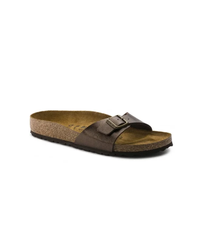 Women's Sandals with a Wedge Heel and a Tassel Detail in Orange for a Trendy LookWomen's Sandals with a Wedge Heel and a Tassel Detail in Orange for a Trendy LookBIRKENSTOCK MADRID NARROW FIT IN BROWN Women's Sandals with a Wedge Heel and a Tassel Detail in Orange for a Trendy LookWomen's Sandals with a Wedge Heel and a Tassel Detail in Orange for a Trendy LookBIRKENSTOCK MADRID NARROW FIT IN BROWN