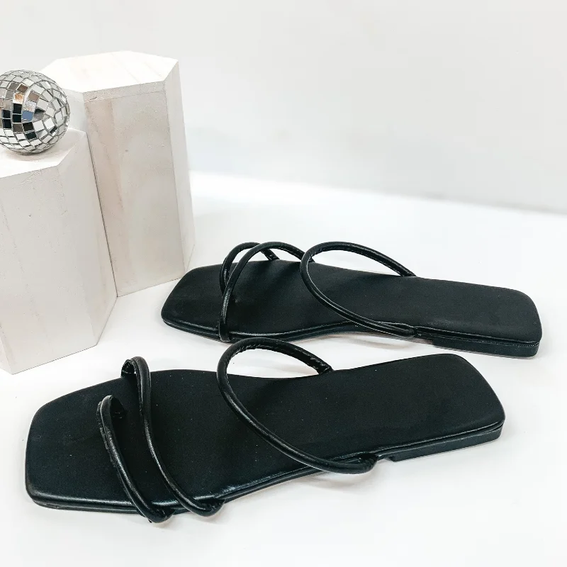 Shock - Absorbing Women's Sandals with a Soft Insole in Black for Active LifestylesStrut Sis Strappy Square Toe Flat Sandals in Black Shock - Absorbing Women's Sandals with a Soft Insole in Black for Active LifestylesStrut Sis Strappy Square Toe Flat Sandals in Black
