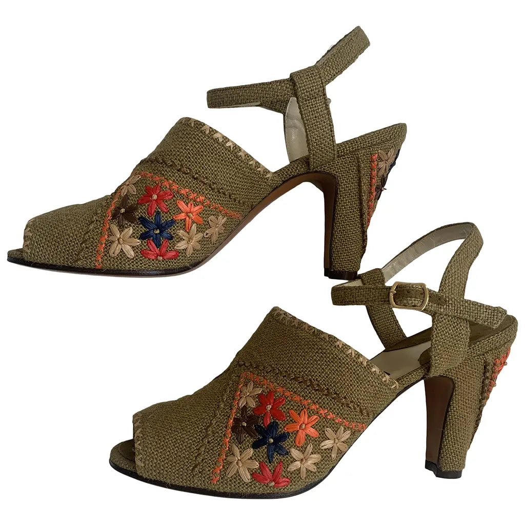 Women's Ankle - Strap Sandals with a Block Heel in Red for a Sophisticated StyleWomen's Ankle - Strap Sandals with a Block Heel in Red for a Sophisticated StyleFerragamo Autarchica Women's Sandals Green Women's Ankle - Strap Sandals with a Block Heel in Red for a Sophisticated StyleWomen's Ankle - Strap Sandals with a Block Heel in Red for a Sophisticated StyleFerragamo Autarchica Women's Sandals Green