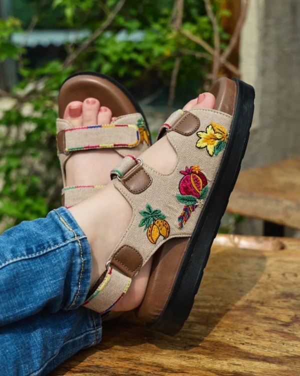 Lightweight Women's Mesh - Paneled Sandals in Yellow for BreathabilityLightweight Women's Mesh - Paneled Sandals in Yellow for BreathabilityJust Wing It : Dad Sandals