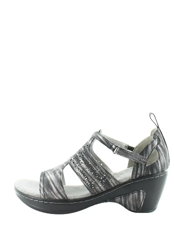 Women's Flat Slide Sandals with a Memory Foam Insole in White for All - Day ComfortWomen's Flat Slide Sandals with a Memory Foam Insole in White for All - Day ComfortWomen Bonita Heeled Sandals In Black Shimmer Women's Flat Slide Sandals with a Memory Foam Insole in White for All - Day ComfortWomen's Flat Slide Sandals with a Memory Foam Insole in White for All - Day ComfortWomen Bonita Heeled Sandals In Black Shimmer