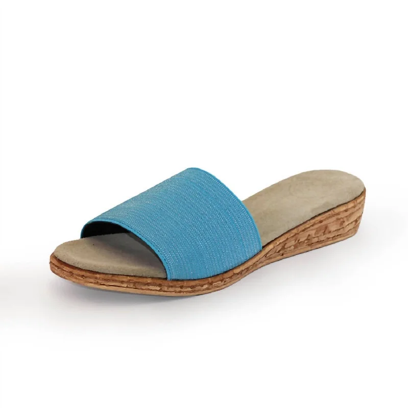 Sustainable Women's Recycled Material Sandals in Beige for Eco - Conscious ShoppersWomen Seabrook Slide In Blue Sustainable Women's Recycled Material Sandals in Beige for Eco - Conscious ShoppersWomen Seabrook Slide In Blue