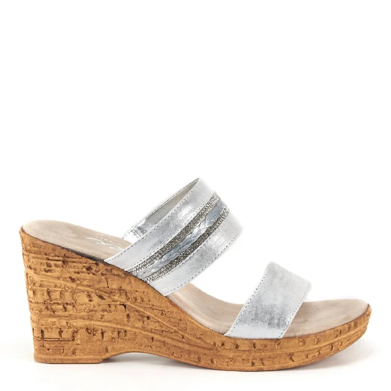Elastic - Strap Women's Sandals with a Padded Toe in Teal for Easy On - and - OffElastic - Strap Women's Sandals with a Padded Toe in Teal for Easy On - and - OffWomen's Amellia Sandals In Silver Elastic - Strap Women's Sandals with a Padded Toe in Teal for Easy On - and - OffElastic - Strap Women's Sandals with a Padded Toe in Teal for Easy On - and - OffWomen's Amellia Sandals In Silver