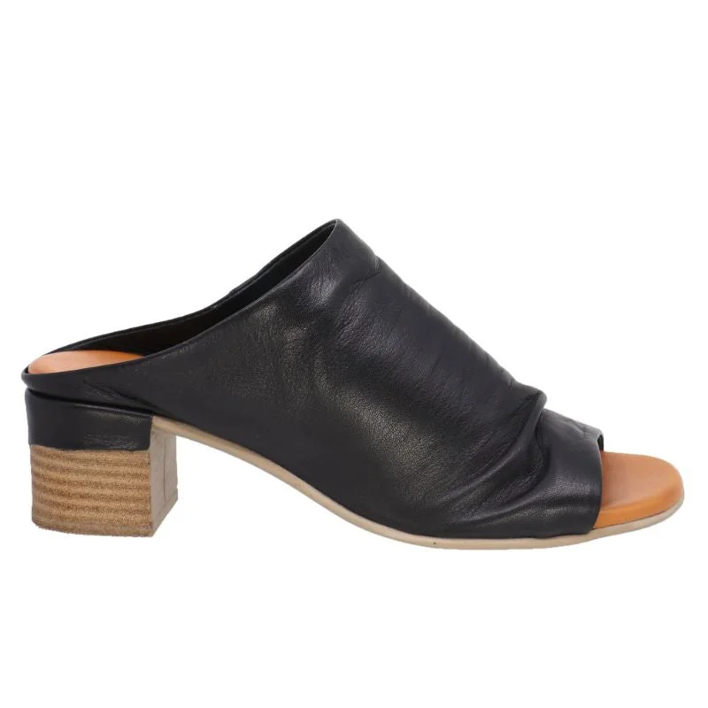 Anti - Slip Women's Sandals with a Grooved Sole in Green for Outdoor AdventuresAnti - Slip Women's Sandals with a Grooved Sole in Green for Outdoor AdventuresWomens Aria Dress Sandal Anti - Slip Women's Sandals with a Grooved Sole in Green for Outdoor AdventuresAnti - Slip Women's Sandals with a Grooved Sole in Green for Outdoor AdventuresWomens Aria Dress Sandal