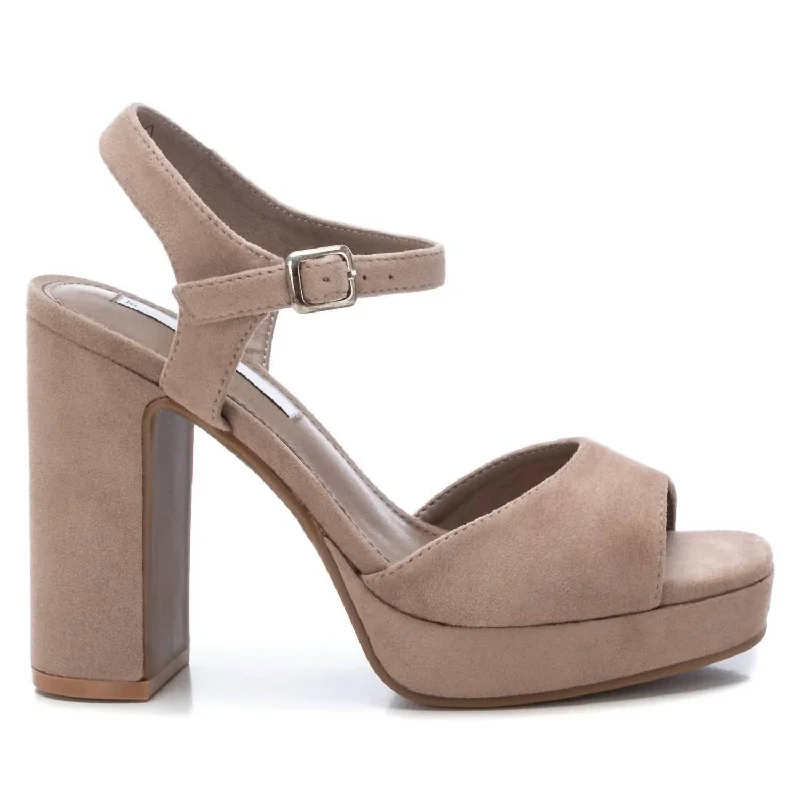 Shock - Absorbing Women's Sandals with a Soft Insole in Black for Active LifestylesWomen's Heel Suede Sandals In Beige Shock - Absorbing Women's Sandals with a Soft Insole in Black for Active LifestylesWomen's Heel Suede Sandals In Beige