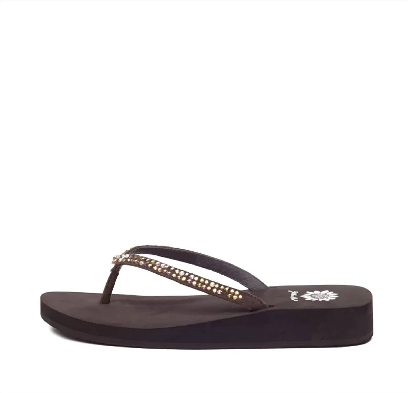 Anti - Slip Women's Sandals with a Grooved Sole in Green for Outdoor AdventuresAnti - Slip Women's Sandals with a Grooved Sole in Green for Outdoor AdventuresWomen's Jello Rhinestone Sandal In Bronze Brown Anti - Slip Women's Sandals with a Grooved Sole in Green for Outdoor AdventuresAnti - Slip Women's Sandals with a Grooved Sole in Green for Outdoor AdventuresWomen's Jello Rhinestone Sandal In Bronze Brown