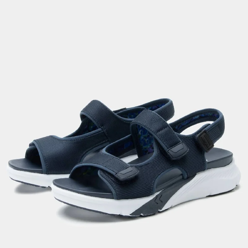 Child - Friendly Women's Sandals with a Secure Buckle in Purple for Moms on the GoWomen's Sandie Sandals In Poppy Pop Blue Child - Friendly Women's Sandals with a Secure Buckle in Purple for Moms on the GoWomen's Sandie Sandals In Poppy Pop Blue