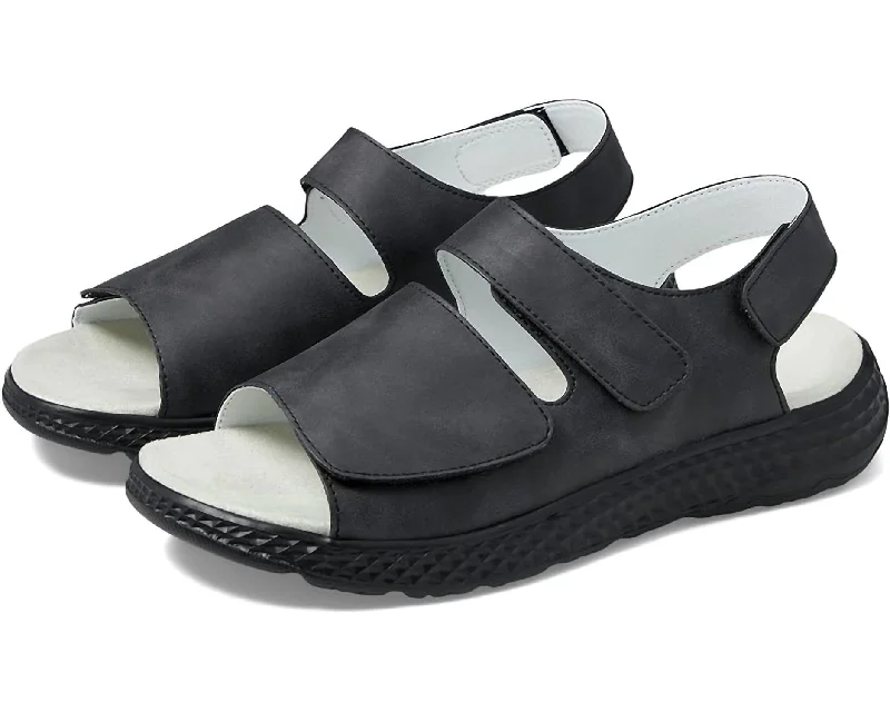 Women's Ankle - Strap Sandals with a Block Heel in Red for a Sophisticated StyleWomen's Scottsdale Sandals In Black Women's Ankle - Strap Sandals with a Block Heel in Red for a Sophisticated StyleWomen's Scottsdale Sandals In Black
