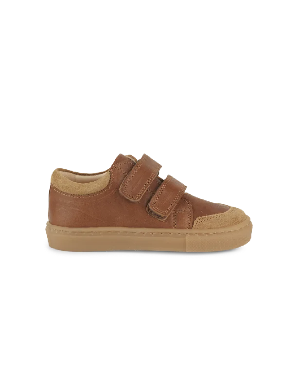 Chunky - Sole Women's Platform Sneakers in White for a Trendy Street Style LookLow Sneaker - Cognac Chunky - Sole Women's Platform Sneakers in White for a Trendy Street Style LookLow Sneaker - Cognac
