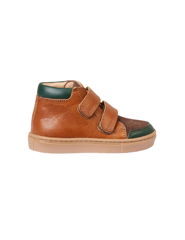 Retro - Style Women's Sneakers in Pastel Colors for a Nostalgic and Fashionable VibeSneaker - Color Block Cognac Retro - Style Women's Sneakers in Pastel Colors for a Nostalgic and Fashionable VibeSneaker - Color Block Cognac