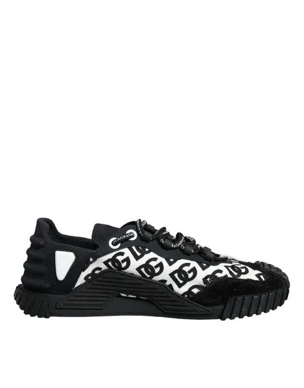 Chunky - Sole Women's Platform Sneakers in White for a Trendy Street Style LookDolce & Gabbana Logo Lace Up Low Top NS1 Sneakers Women's Shoes (Pre-Owned) Chunky - Sole Women's Platform Sneakers in White for a Trendy Street Style LookDolce & Gabbana Logo Lace Up Low Top NS1 Sneakers Women's Shoes (Pre-Owned)