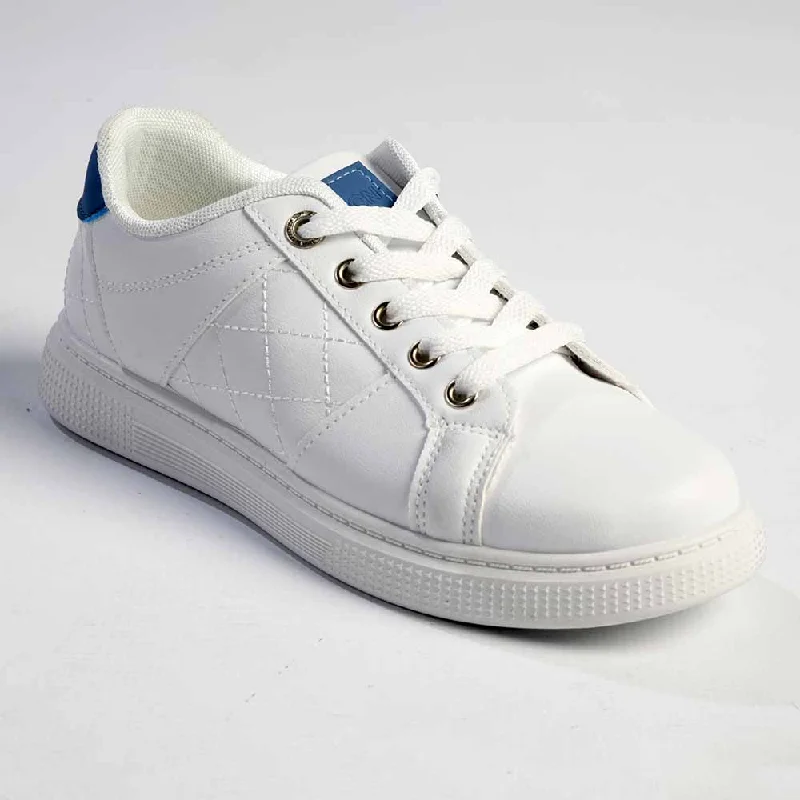 Smart - Tech Women's Sneakers with Fitness Tracking Features for Active Lifestyle EnthusiastsMadison Lace-Up Checkered Fashion Sneaker - White/Blue Smart - Tech Women's Sneakers with Fitness Tracking Features for Active Lifestyle EnthusiastsMadison Lace-Up Checkered Fashion Sneaker - White/Blue