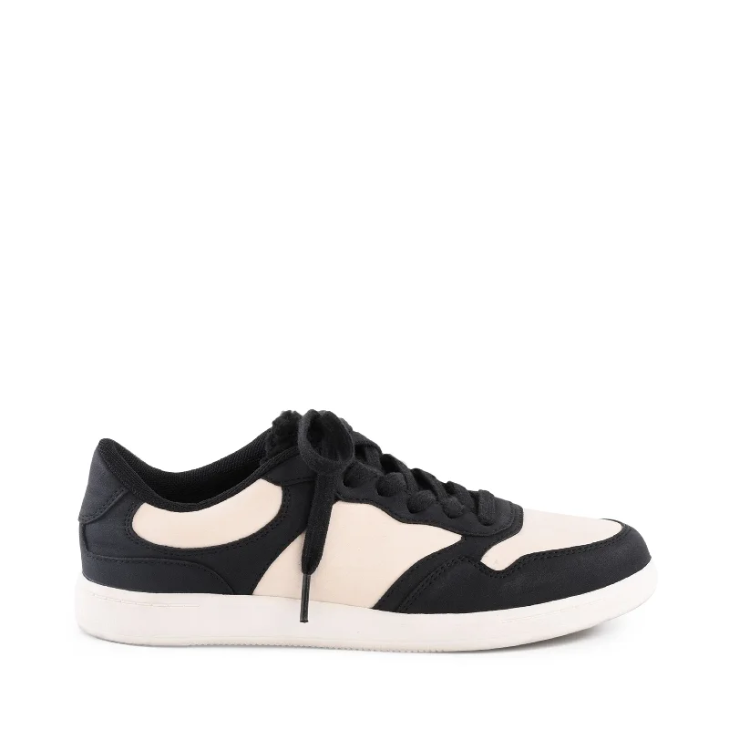 Sparkly Rhinestone - Embellished Women's Sneakers for a Glamorous and Eye - Catching LookPaper Planes Sneaker in Black from BC Footwear Sparkly Rhinestone - Embellished Women's Sneakers for a Glamorous and Eye - Catching LookPaper Planes Sneaker in Black from BC Footwear
