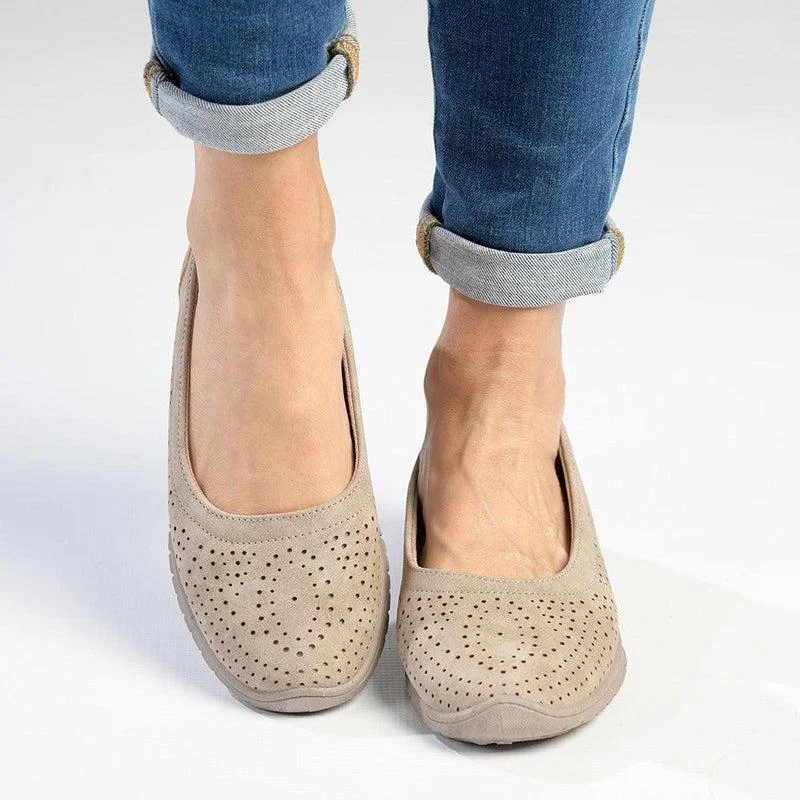 Lightweight Knit Women's Sneakers with Arch Support for All - Day ComfortSoft style by Hush Puppies Natine Sneaker - Taupe Lightweight Knit Women's Sneakers with Arch Support for All - Day ComfortSoft style by Hush Puppies Natine Sneaker - Taupe