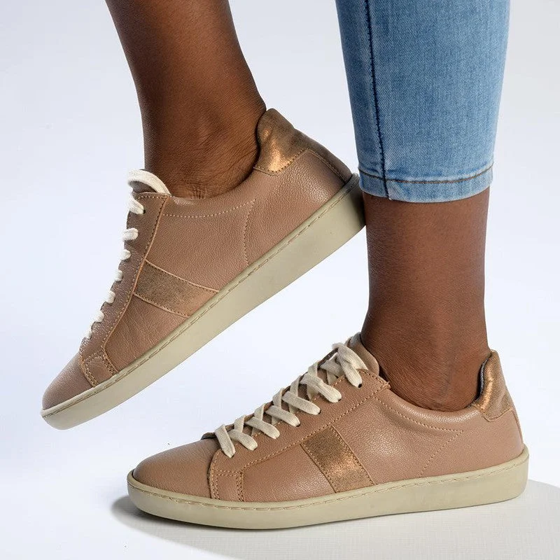 Water - Resistant Women's Hiking Sneakers with Traction Outsoles for Outdoor AdventuresTsonga Jelani Leather Fashion Sneaker - Timber / Beige Water - Resistant Women's Hiking Sneakers with Traction Outsoles for Outdoor AdventuresTsonga Jelani Leather Fashion Sneaker - Timber / Beige