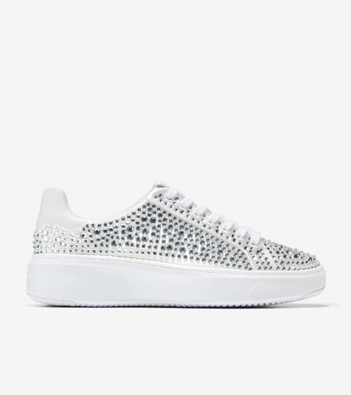 Breathable Mesh Women's Running Sneakers with Reflective Trim for Nighttime JoggingWomen's GrandPrø Topspin Sneaker Breathable Mesh Women's Running Sneakers with Reflective Trim for Nighttime JoggingWomen's GrandPrø Topspin Sneaker