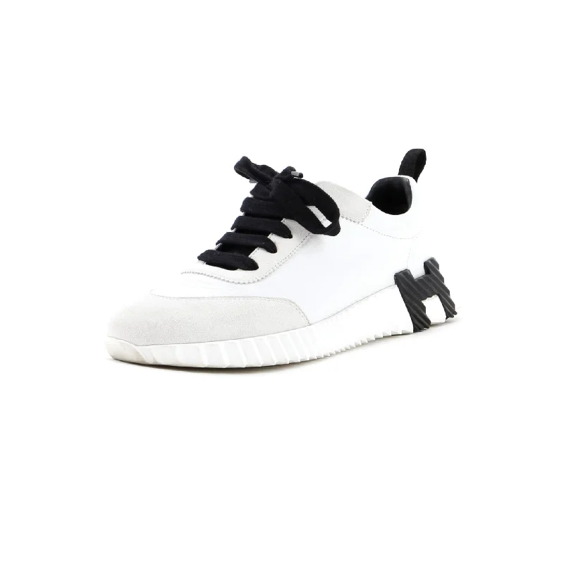 Foldable Women's Travel Sneakers for Compact Storage in LuggageWomen's Bouncing Sneakers Leather Foldable Women's Travel Sneakers for Compact Storage in LuggageWomen's Bouncing Sneakers Leather