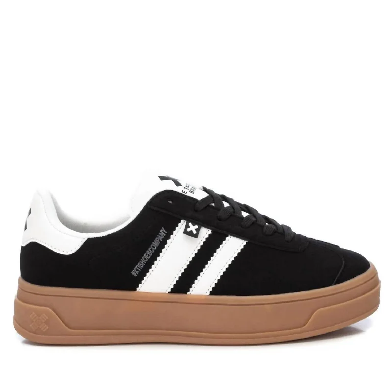 Foldable Women's Travel Sneakers for Compact Storage in LuggageWomen's Casual Sneakers In Black
