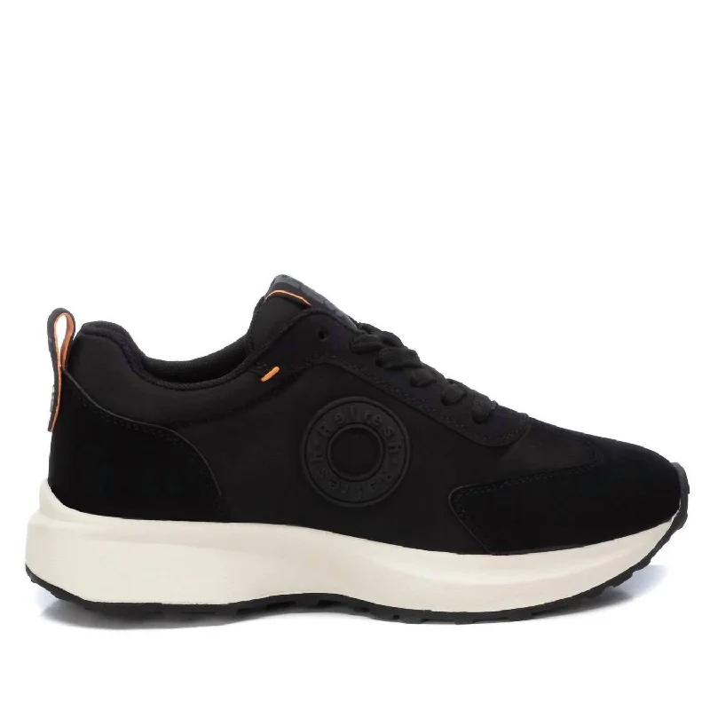 Smart - Tech Women's Sneakers with Fitness Tracking Features for Active Lifestyle EnthusiastsWomen's Casual Sneakers In Black Smart - Tech Women's Sneakers with Fitness Tracking Features for Active Lifestyle EnthusiastsWomen's Casual Sneakers In Black