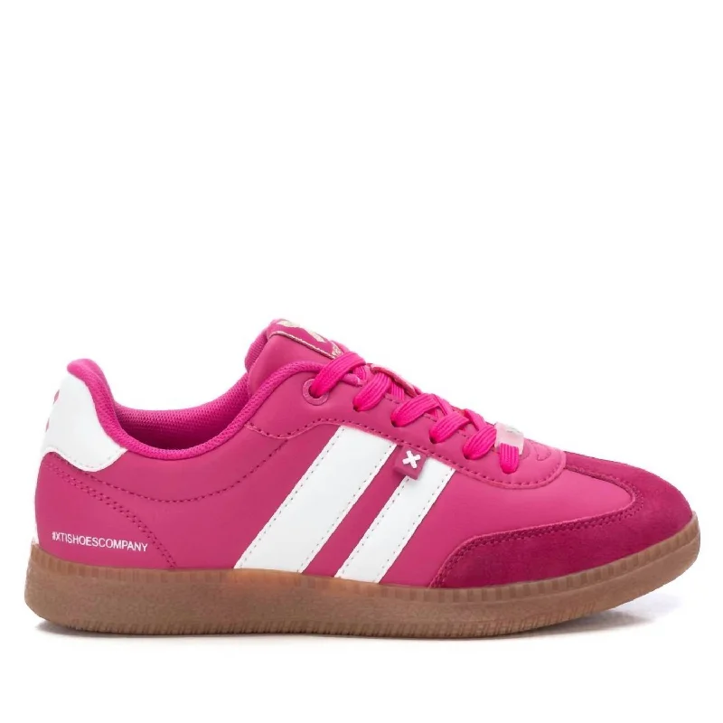 Water - Resistant Women's Hiking Sneakers with Traction Outsoles for Outdoor AdventuresWomen's Casual Sneakers In Dark Pink Water - Resistant Women's Hiking Sneakers with Traction Outsoles for Outdoor AdventuresWomen's Casual Sneakers In Dark Pink