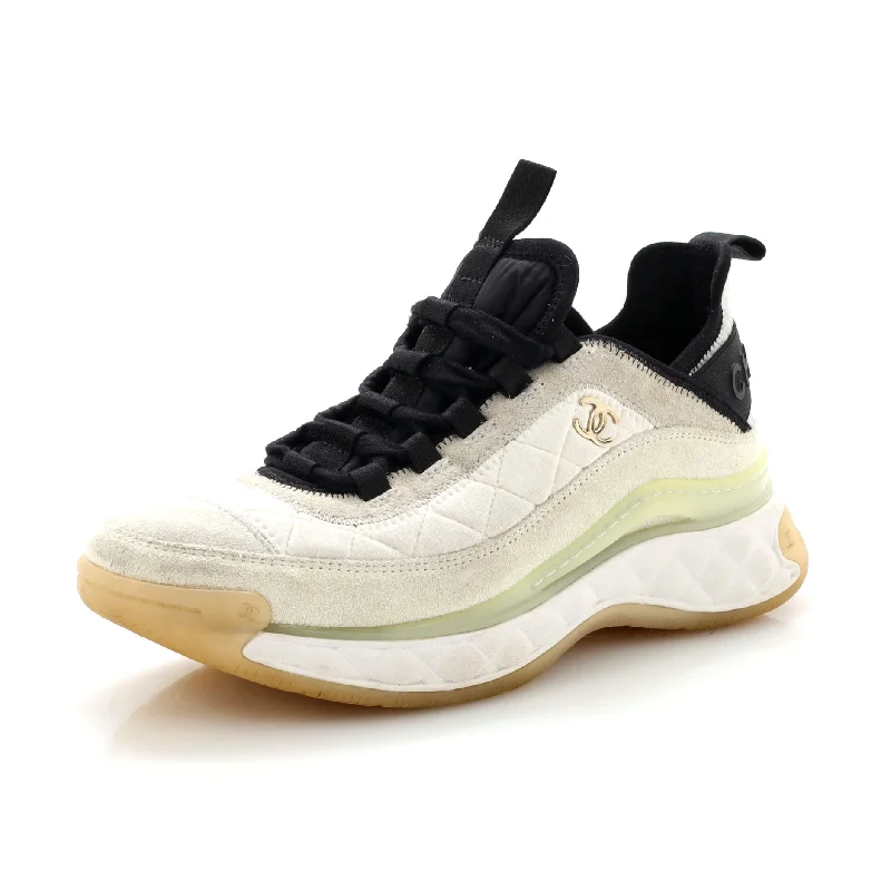 Retro - Style Women's Sneakers in Pastel Colors for a Nostalgic and Fashionable VibeWomen's CC Cap Toe Logo Sneakers Suede and Mixed Fibers Retro - Style Women's Sneakers in Pastel Colors for a Nostalgic and Fashionable VibeWomen's CC Cap Toe Logo Sneakers Suede and Mixed Fibers